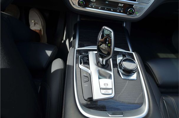 BMW 730d 196 kW image number 24