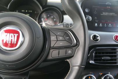 Car image 30