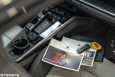 Car image 40