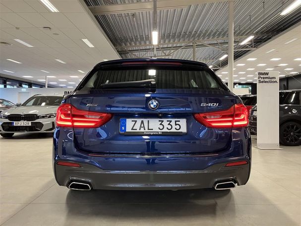 BMW 540i Touring xDrive 250 kW image number 2