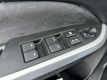 Car image 24