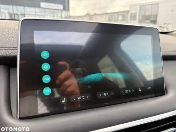 Car image 35