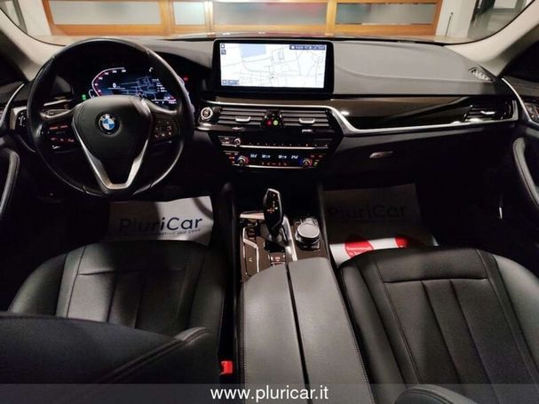 BMW 530 Touring xDrive 183 kW image number 4