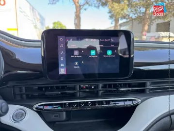 Car image 20