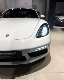 Car image 42