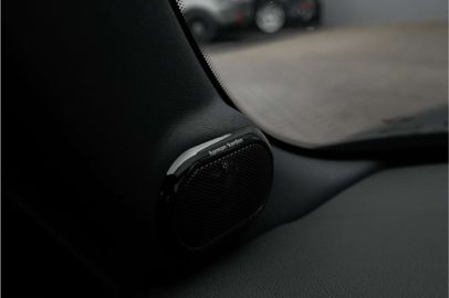 Car image 38