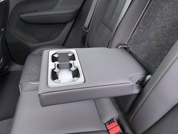Car image 42