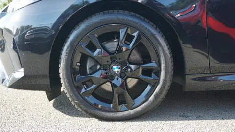 Car image 35