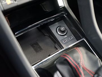 Car image 35