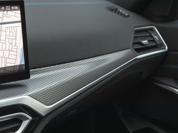 Car image 36