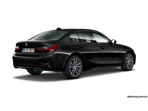 BMW 320i 135 kW image number 3