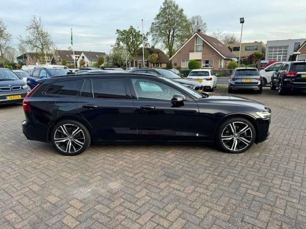 Volvo V60 T4 140 kW image number 2