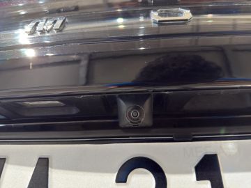 Car image 32