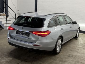 Car image 28