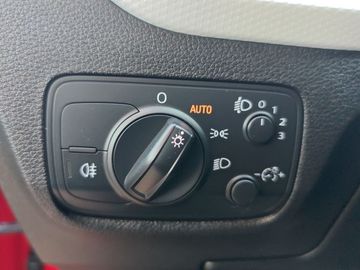 Car image 29