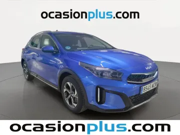 Car image 2