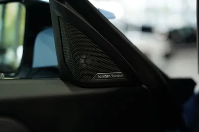 Car image 39