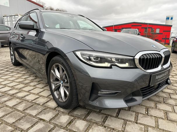 BMW 320d Touring xDrive Sport Line 140 kW image number 4