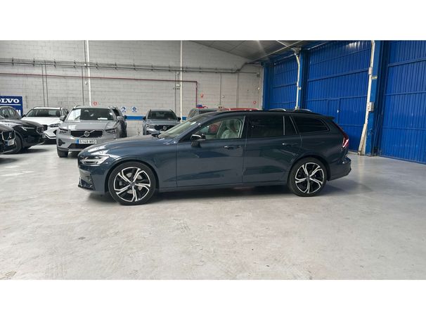 Volvo V60 B4 Plus 145 kW image number 36