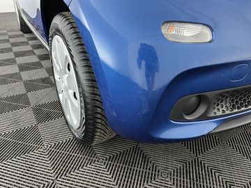 Car image 29