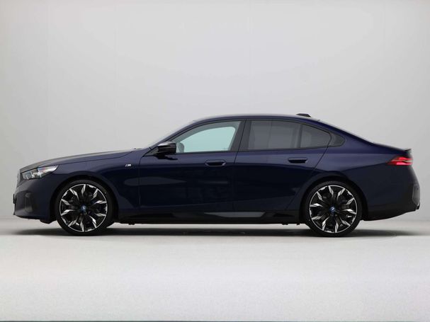 BMW i5 M60 xDrive 442 kW image number 11