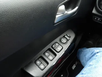 Car image 50
