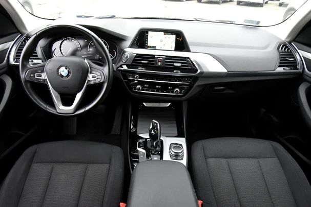 BMW X3 xDrive20d Advantage 140 kW image number 16