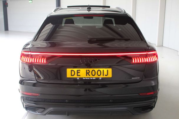 Audi Q8 55 TFSI S-line 250 kW image number 6