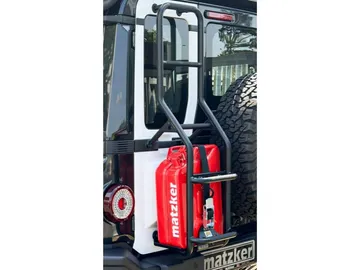 Car image 27