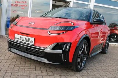 Car image 3