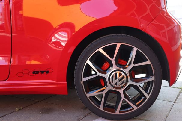 Volkswagen up! GTI 85 kW image number 40