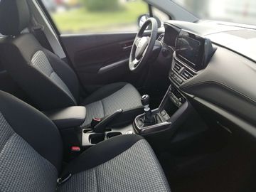 Car image 15