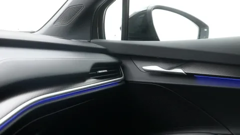 Car image 47