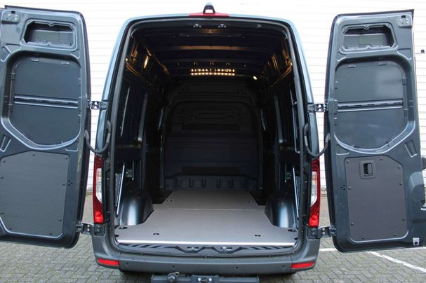 Mercedes-Benz Sprinter 319 RWD 140 kW image number 19