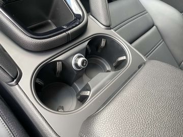 Car image 35