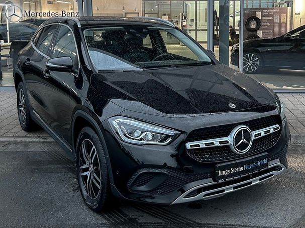 Mercedes-Benz GLA 250 e 160 kW image number 3