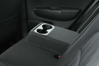 Car image 38