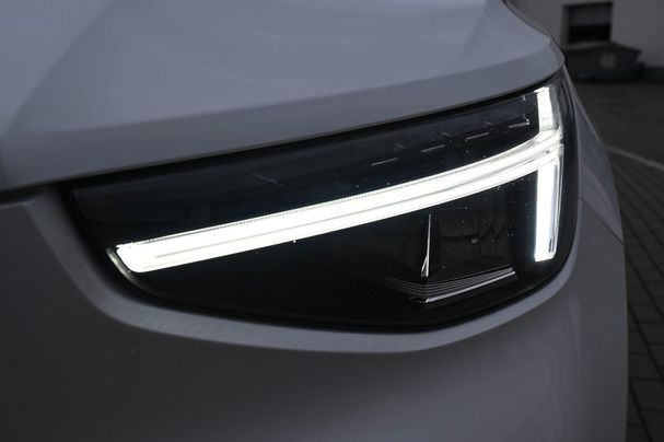 Volvo XC40 B3 Plus Dark DKG 120 kW image number 9