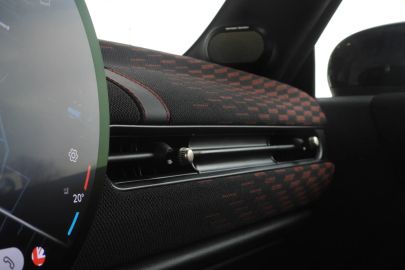 Car image 48