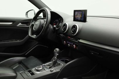 Car image 36