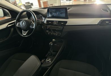 Car image 37