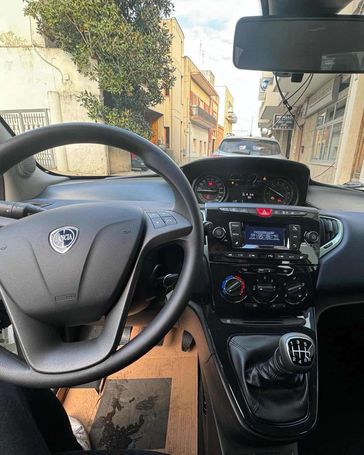 Lancia Ypsilon 51 kW image number 10