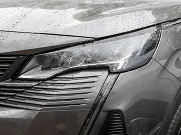 Car image 28