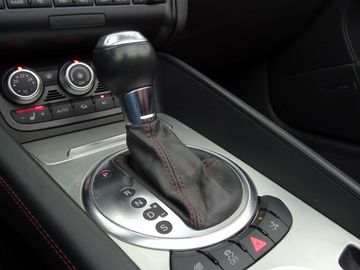 Car image 37