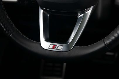 Car image 41