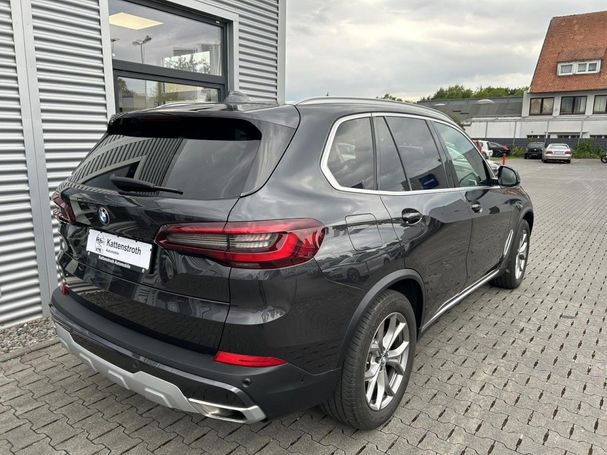 BMW X5 xDrive30d 210 kW image number 2