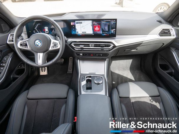 BMW 330e Touring 215 kW image number 9