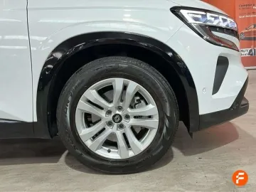 Car image 28
