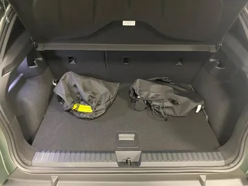 Car image 42