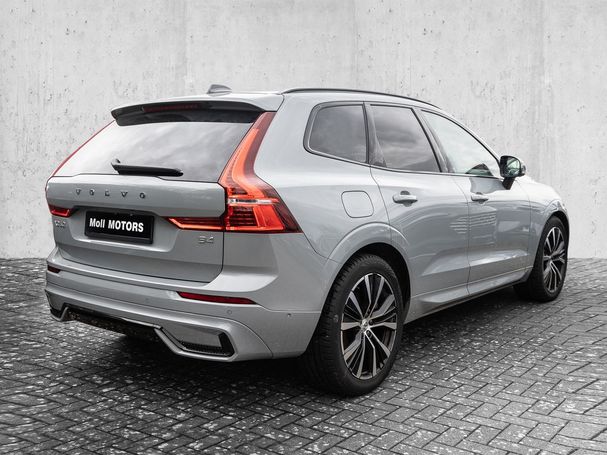 Volvo XC60 B4 Diesel Ultimate Dark 145 kW image number 2